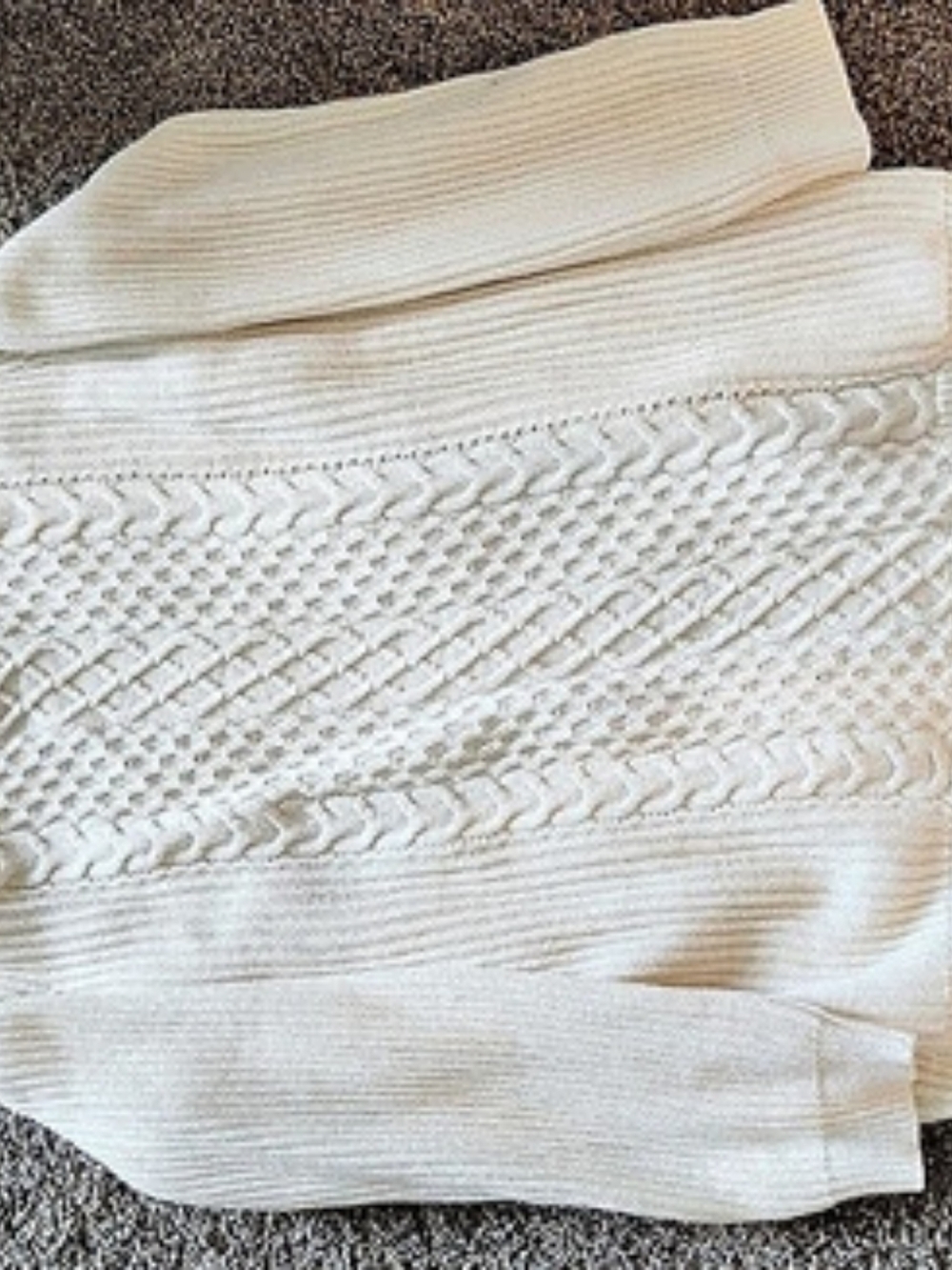 Tommy Hilfiger Cable Knit Sweater in White Size XL Like New